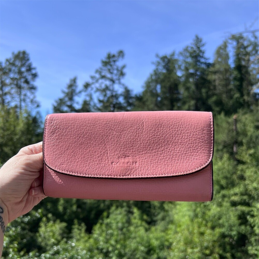 COACH Vintage Pink Pebble Leather Trifold Wallet Silver Hardware AUTHENTIC